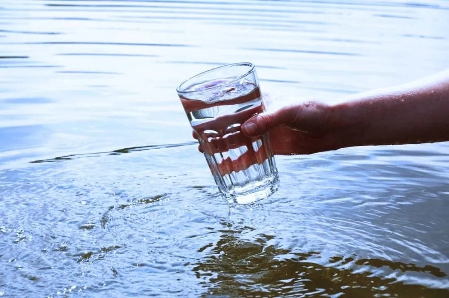 Почему морскую воду нельзя пить?
