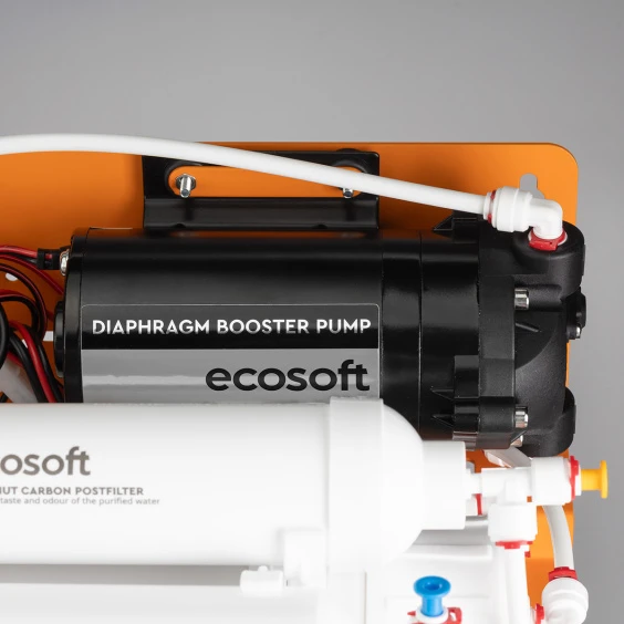 Фильтр обратного осмоса Ecosoft Absolute с минерализатором с помпой на станине (MO675MPSECO) купить 